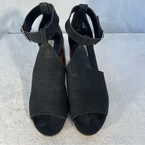 Steve Madden Sawyer Sandals Black Leather Stacked Heel Ankle Strap W/Buckle 10M